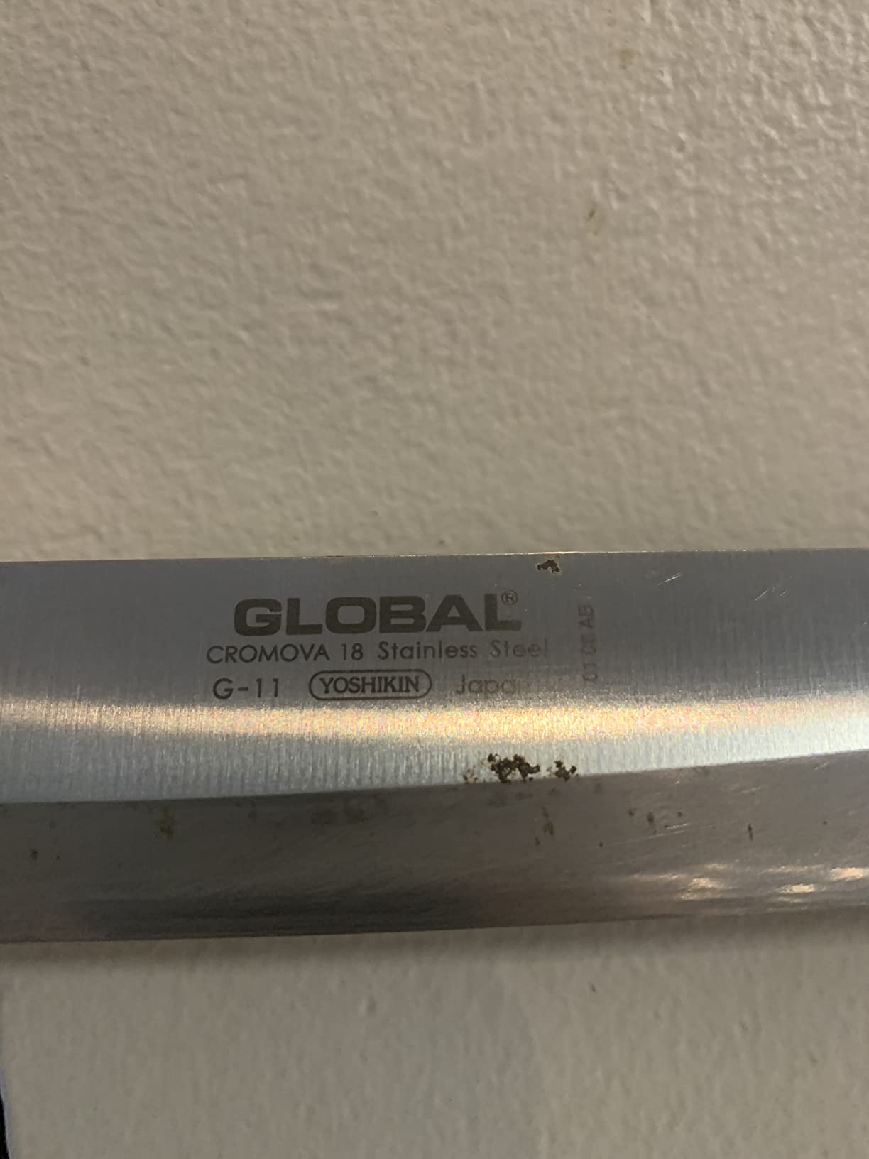 Global 10 Inch Right-Handed Yanagi Sashimi Knife - Lightweight Japanese Stainless Steel, Razor-Sharp Edge, Made in Japan, G-11R customer photo 1