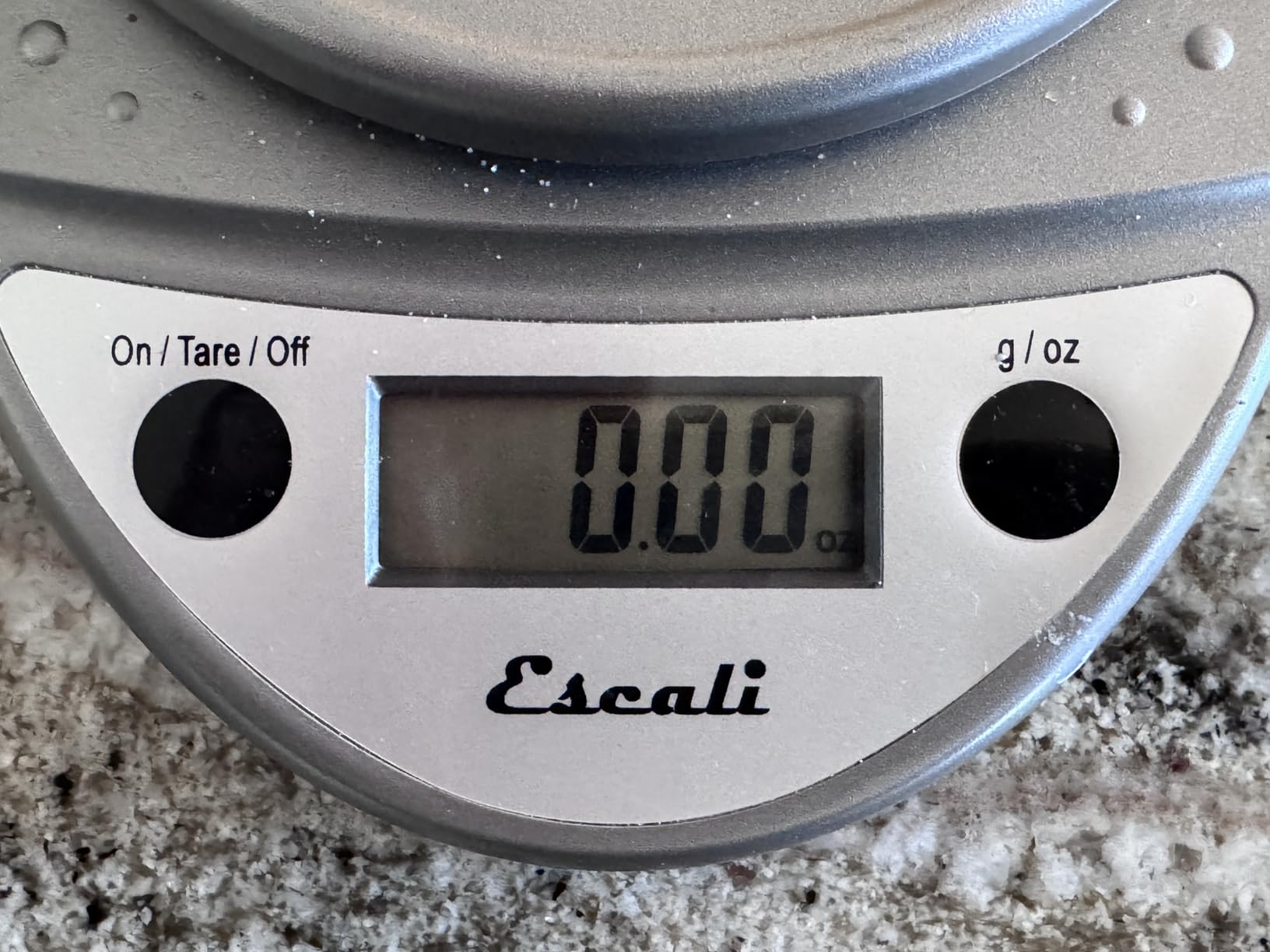 Escali Primo Digital Food Scale Multi-Functional Kitchen Scale and Baking Scale for Precise Weight Measuring and Portion Control, 8.5 x 6 x 1.5 inches, Chrome customer photo 2