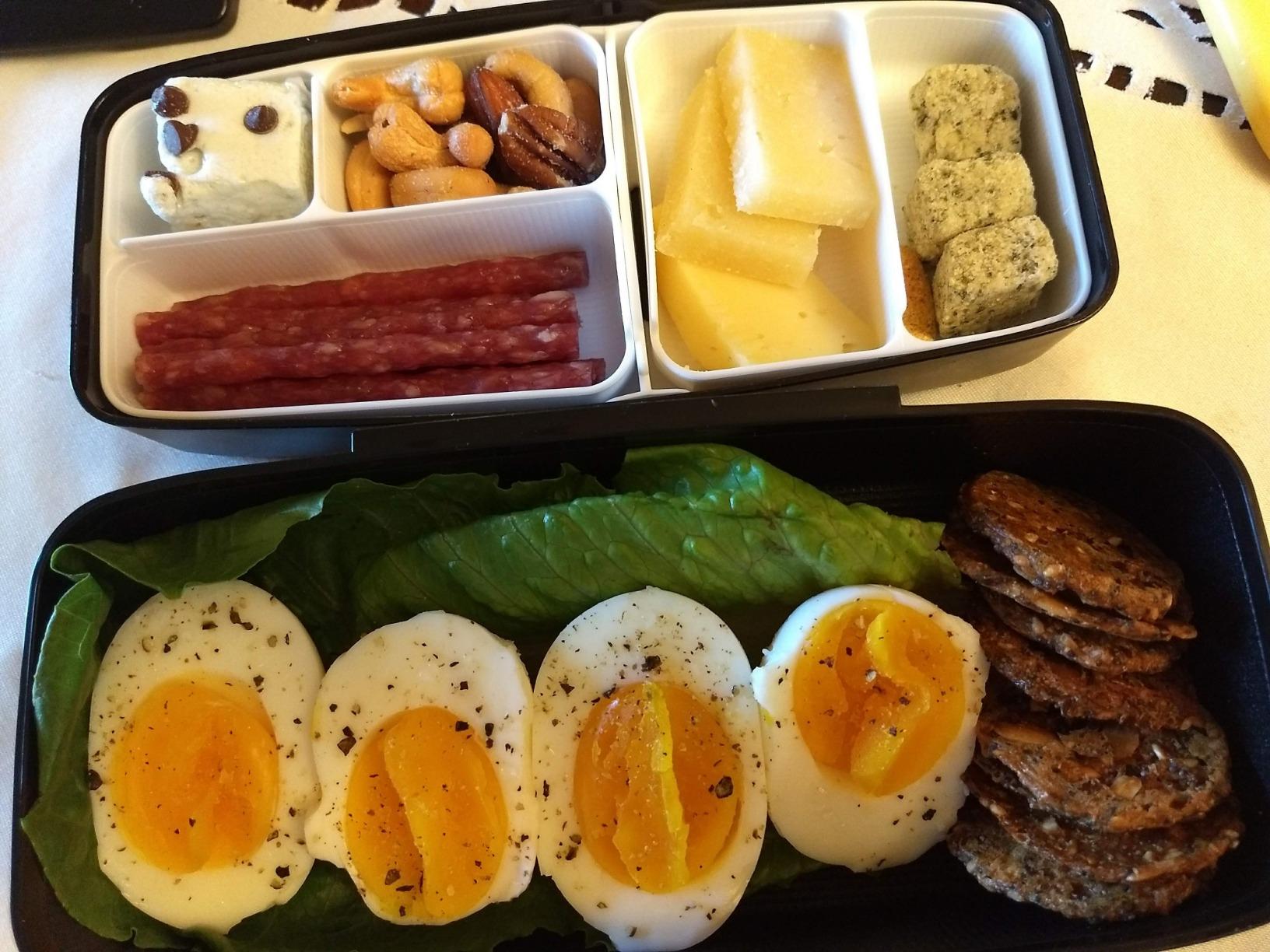 Skater Japanese Modern/Traditional Compartmental 2-Tier Bento Lunch Box, 900 mL, Chopsticks customer photo 2