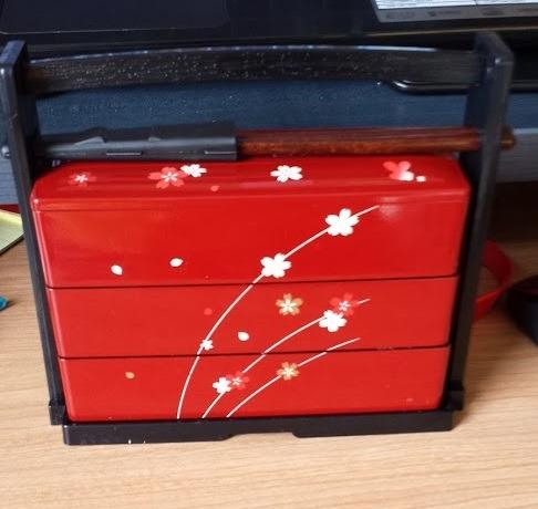 JapanBargain 1950, Japanese Lunch Bento Box Three Tiers with Chopsticks Traditional Plastic Lacquered Sakura Cherry Blossom Pattern Made in Japan customer photo 1