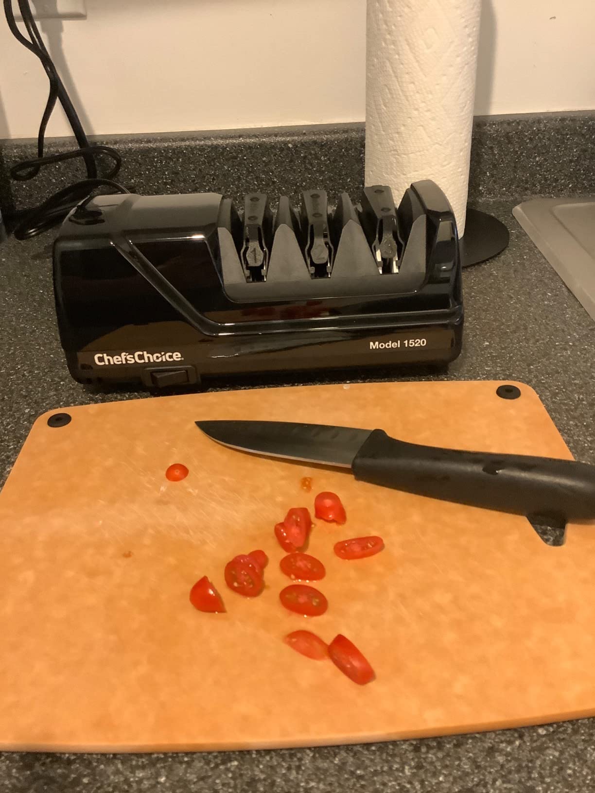 Chef'sChoice Professional Electric Knife Sharpeners AngleSelect for 15- and 20-Degree Straight-Edge and Serrated Knives with Diamond Abrasives & Precision Angle Control, 2-Stage, Metallic customer photo 1