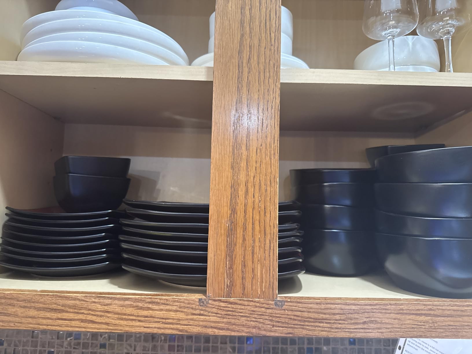 Gibson Elite Soho Lounge Square 16-Piece Dinnerware Set, Service for 4, Reactive Glaze Stoneware Plates and Bowls, Modern Dishes, Microwave & Dishwasher Safe - Red and Black customer photo 2