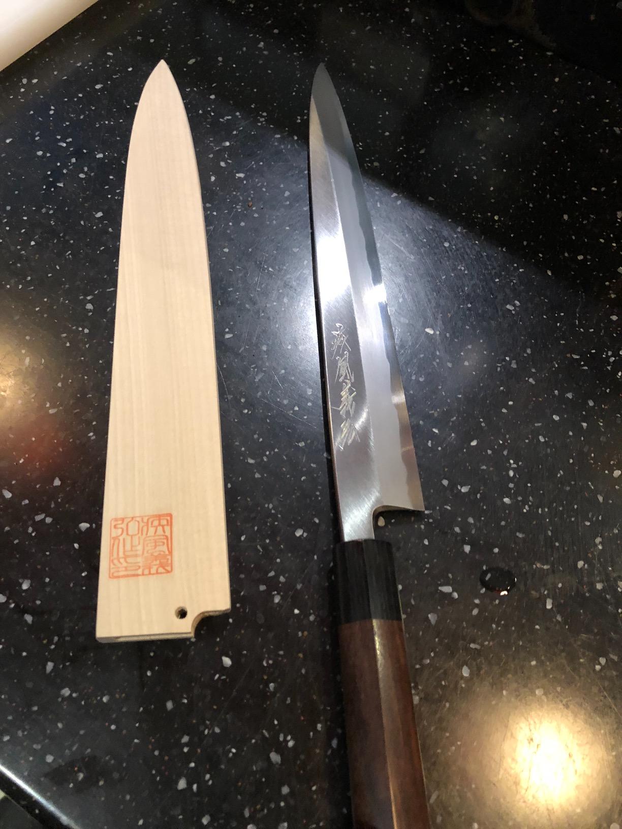 Yoshihiro Shiroko High Carbon Steel Kasumi Yanagi Magnolia Handle Sushi Sashimi Chef Knife (10.5'' (270mm)) customer photo 2