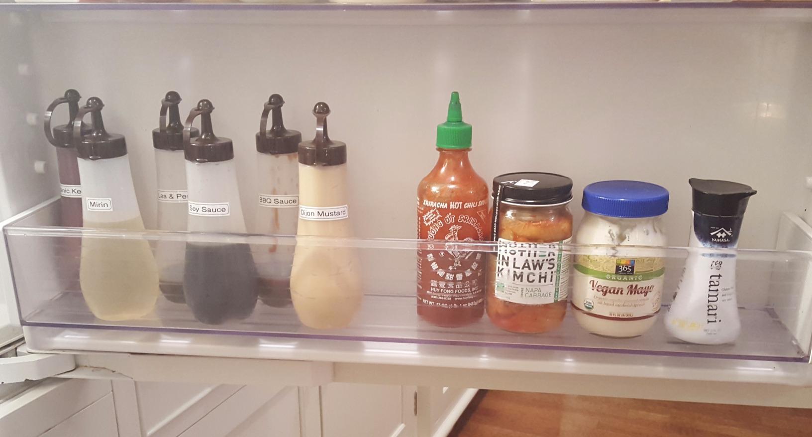 JapanBargain Japanese Squeeze Bottle, 12 oz - Precision Oil & Soy Sauce Dispenser with Drip-Control Spout, Made in Japan customer photo 1