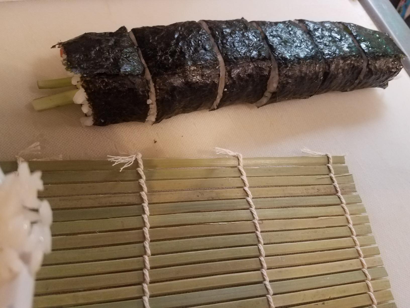 Helen's Asian Kitchen Easy Sushi Rolling Mat, Bamboo customer photo 1