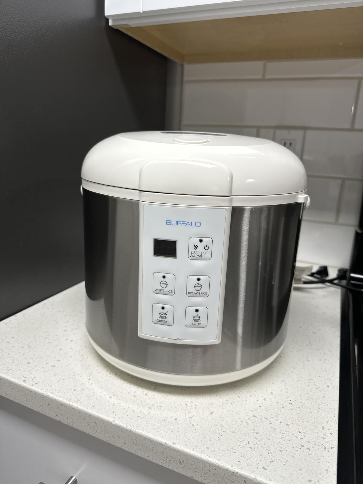 Buffalo Classic Rice Cooker with Clad Stainless Steel Inner Pot - Electric Rice Cooker for White/Brown Rice, Grain - Easy-to-clean, Non-Toxic & Non-Stick, Auto Warmer (10 Cup) customer photo 2