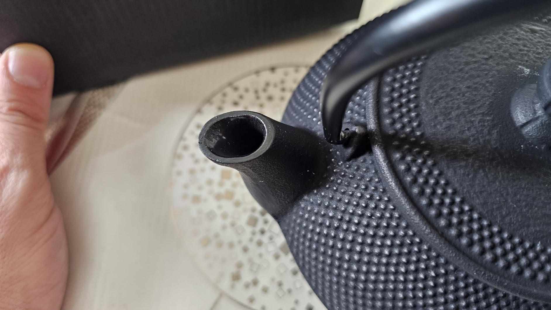 Iwachu Japanese Iron Tetsubin Teapot, Hobnail, Black customer photo 2