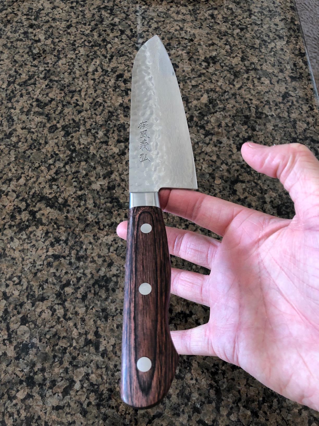 Yoshihiro VG10 16 Layer Hammered Damascus Stainless Steel Petty Utility Knife (5.3'' (135mm)) customer photo 1