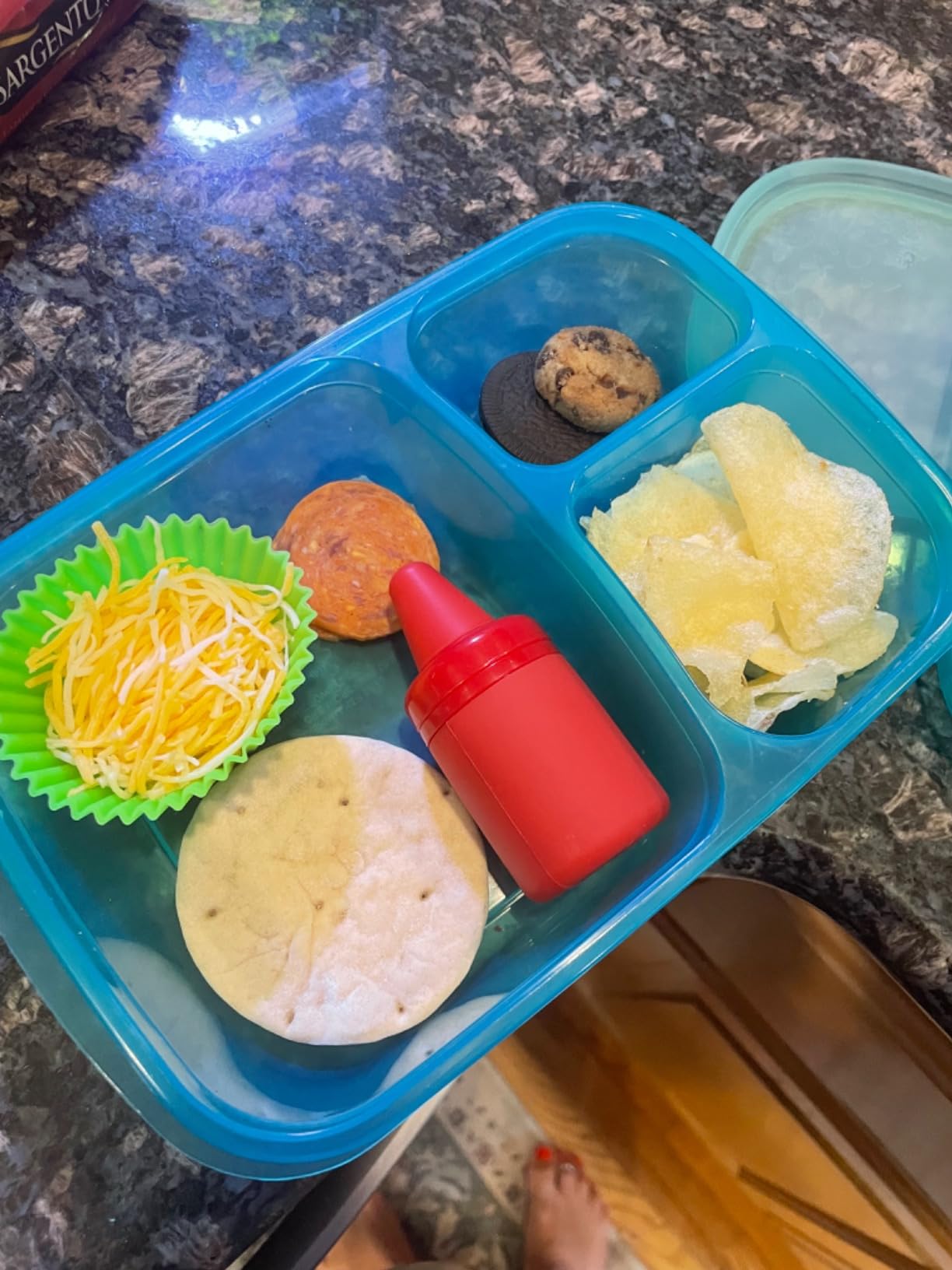 Bentgo Easyboxes - Original Stackable Lunch Boxes - Reusable 3-Compartment Food Containers for Kids and Adults - Bento Lunch Box for Meal Prep, School, & Work - BPA Free, Set of 4 (Earth Tones) customer photo 1