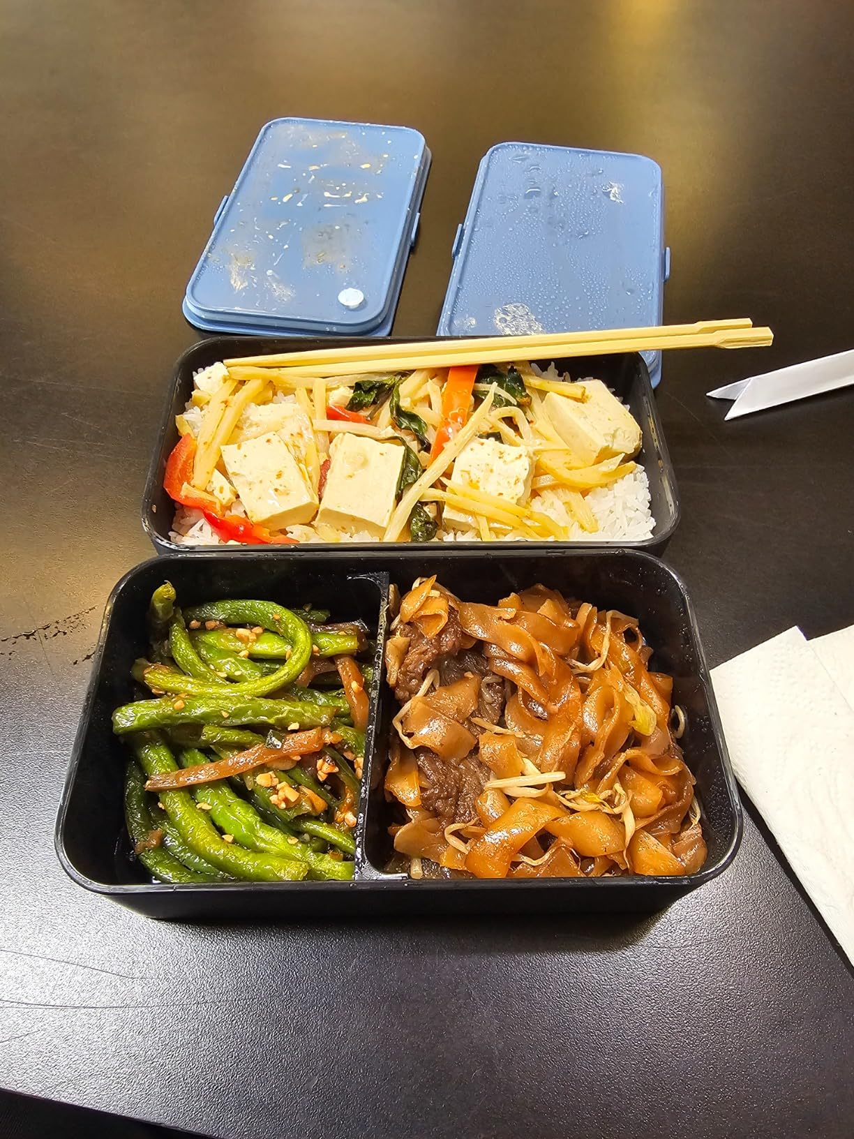 Bentoheaven Premium Bento Box Adult Lunch Box with Compartments for Women & Men, Set of Utensil & Chopsticks & Dip Container, Cute Japanese Kids Bento Lunch Box, Microwavable (Symph Onyx) customer photo 11