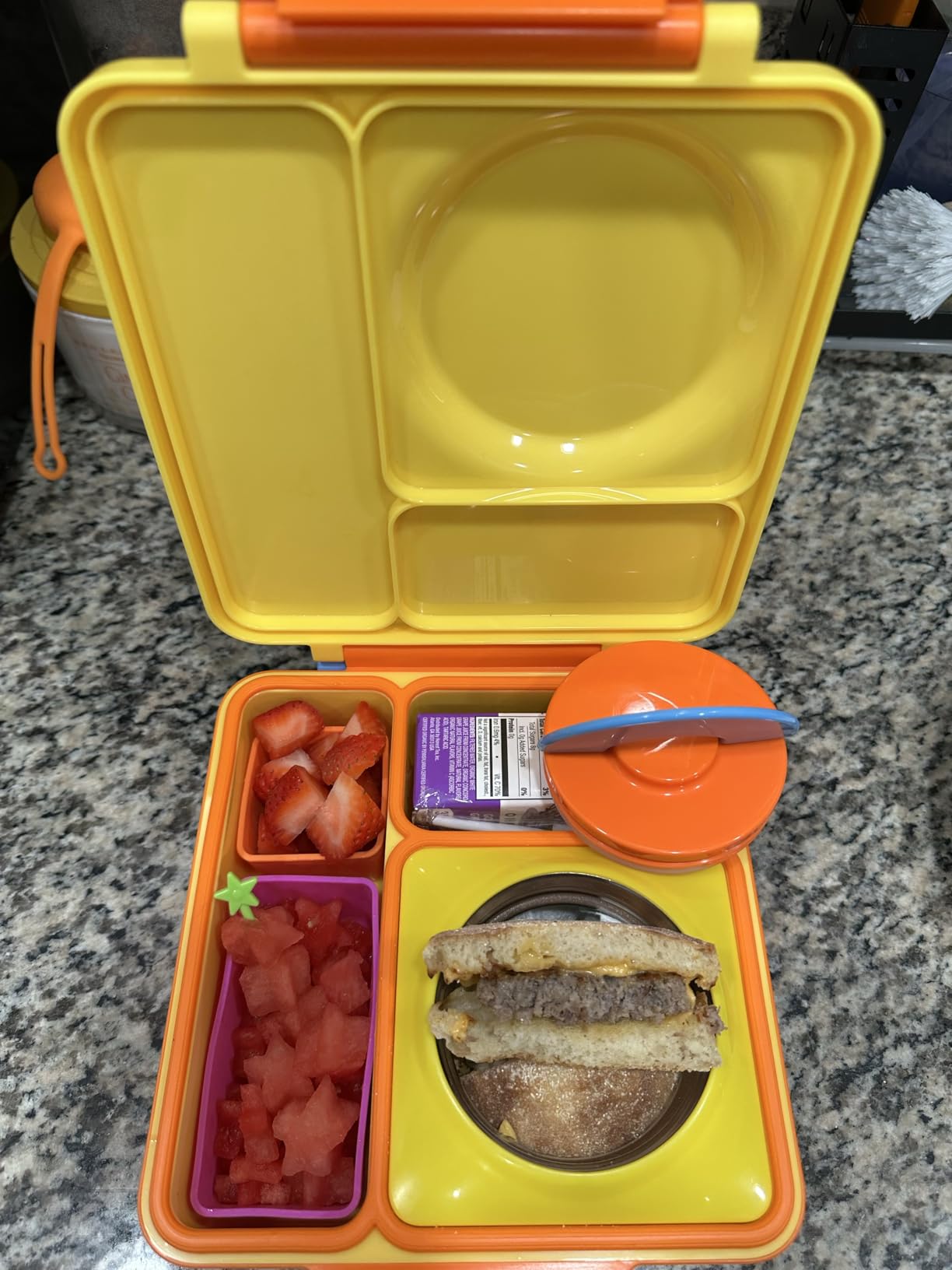 OmieBox Bento Box for Kids - Insulated Bento Lunch Box with Leak Proof Vacuum Insulated Food Jar - 3 Compartments, Two Temperature Zones (Blue Sky) customer photo 1