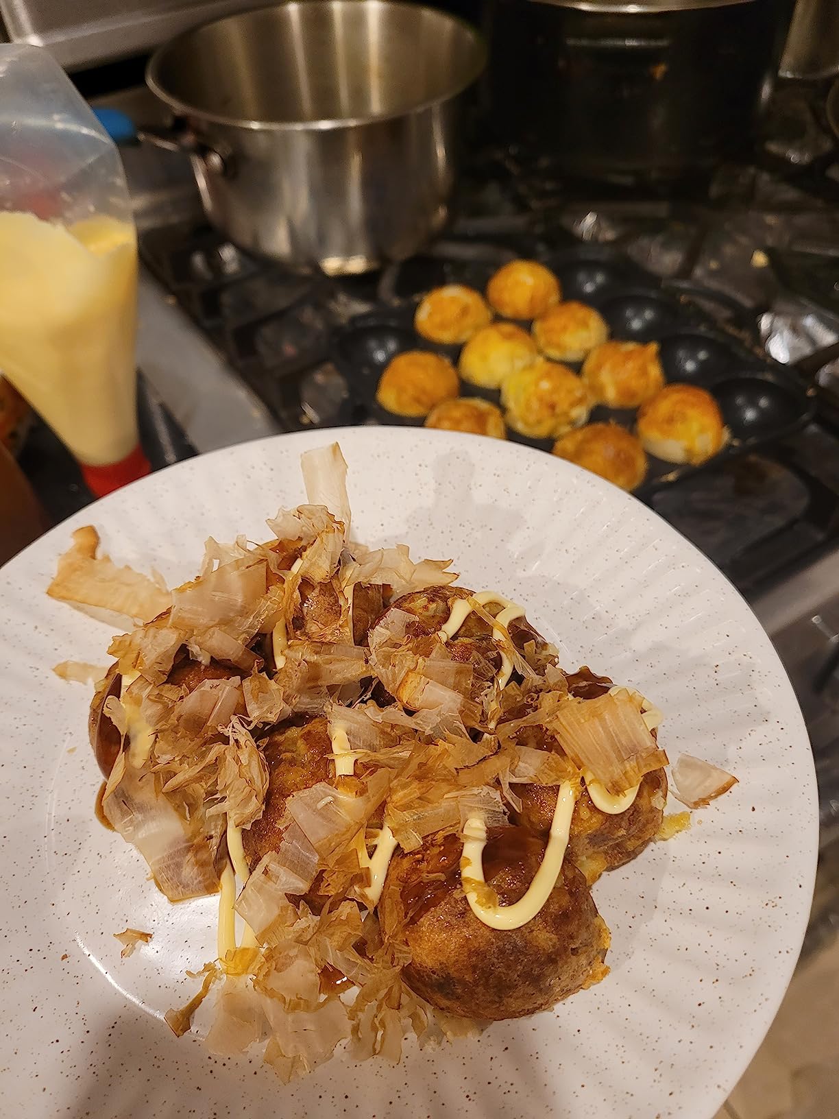 UPIT 16-Holes Takoyaki Maker Pan Plate for Stovetop, Nonstick Coating Aluminum, 7.7 x 7.7 inches customer photo 1