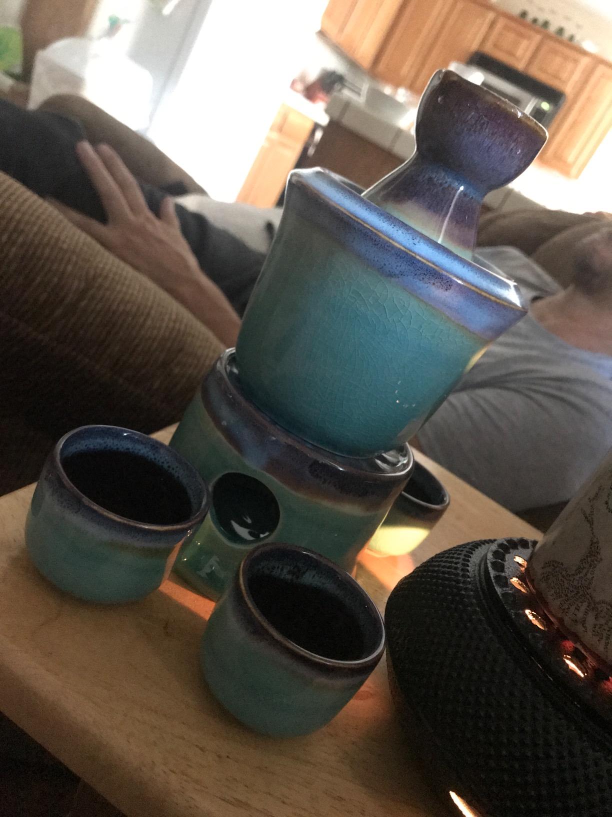 MyGift 7 Pc Sake Set with Warmer, Japanese Style Blue and Purple Ceramic Sake Serving Gift Set with 7.4 oz Bottle Carafe, 4 Ochoko 1.7 oz Cups and Warmer customer photo 1