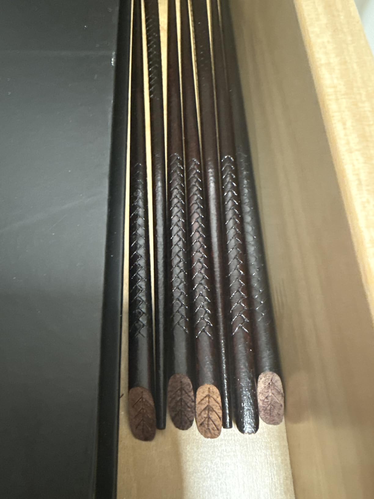 Antner Handmade Japanese Chopsticks Reusable Natural Wooden Chopstick with Box, 5 Pairs Gift Set customer photo 1