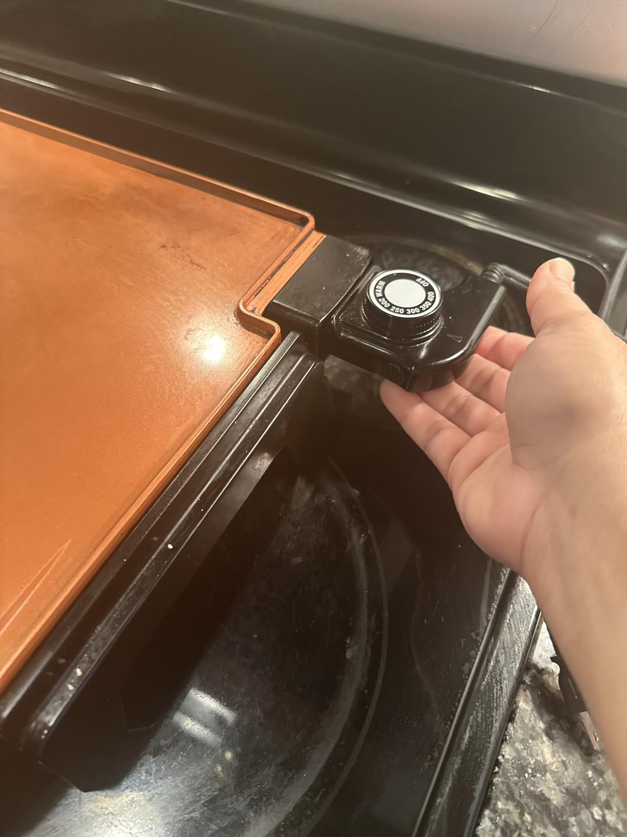 bella XL Electric Ceramic Titanium Griddle, Make 15 Eggs At Once, Healthy-Eco Non-stick Coating, Hassle-Free Clean Up, Large Submersible Cooking Surface, 12