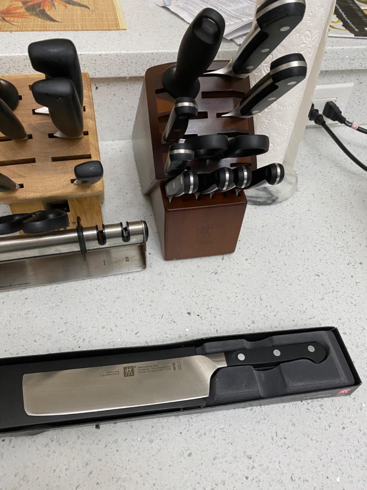 ZWILLING Pro 6.5-inch Nakiri Knife customer photo 1