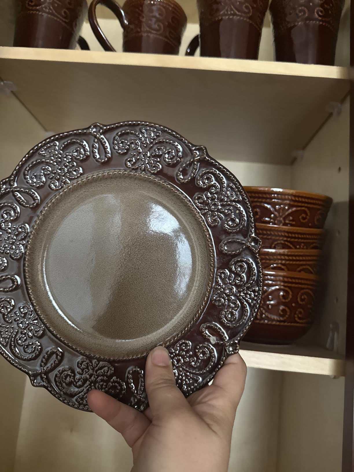 Elama's Salia 16 Piece Stoneware Dinnerware Set customer photo 2