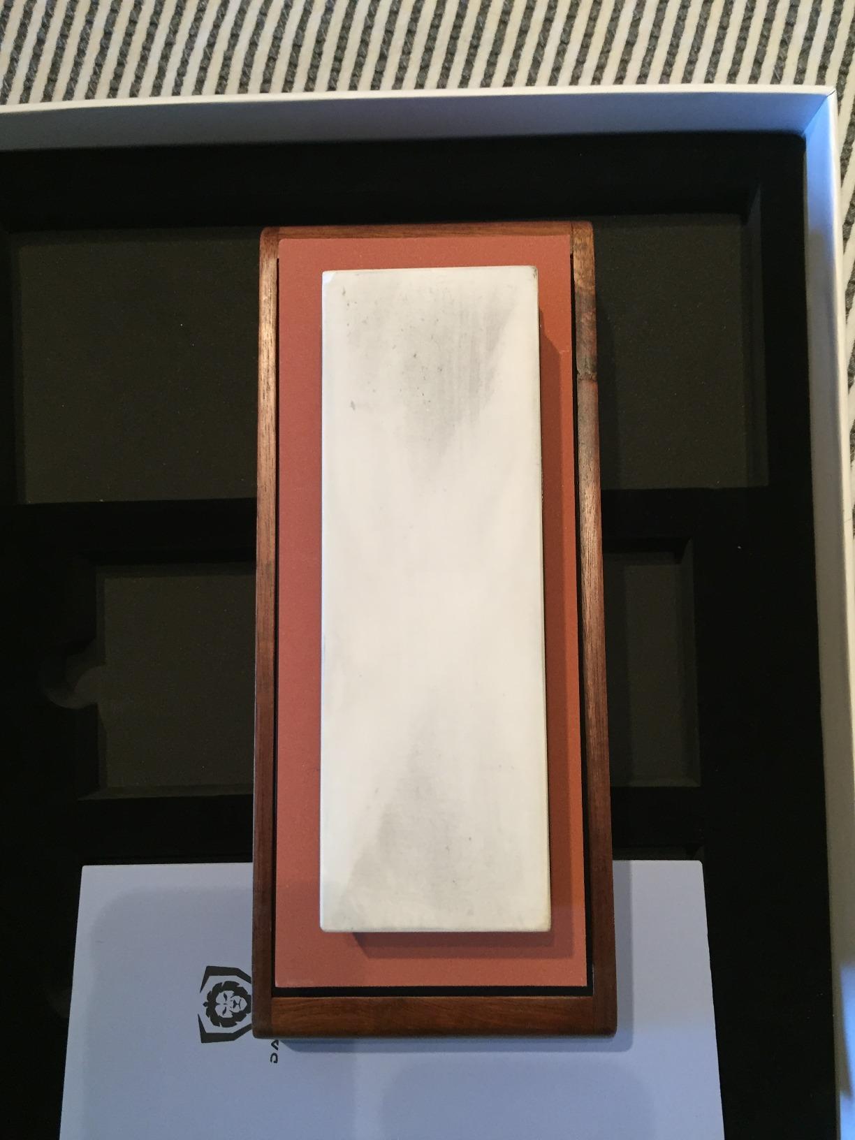 Dalstrong Premium Whetstone Set - #1000/#6000 Knife Sharpening Kit - Extra Large Grit Stones Top-Grade Corundum - Blade Sharpener - Hand Crafted Acacia Wood - Whetstone Knife Sharpener Afilador customer photo 2