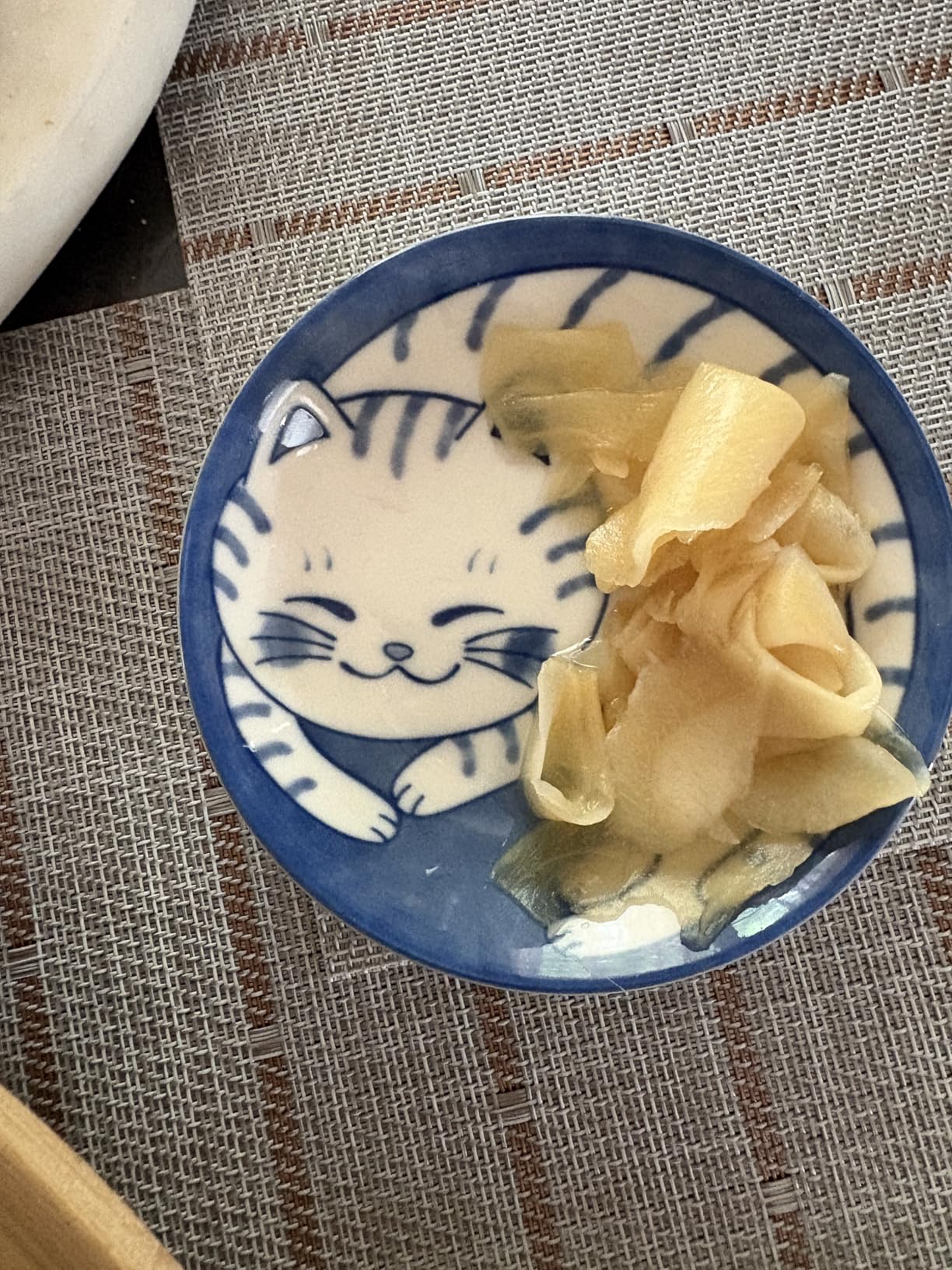 MINO WARE Japanese Small Plate Set Ceramic Cute Cats Design Appetizer Dessert Sushi Sauce Dishes, 3.94 x 0.8 Inches, Set of 4 customer photo 1