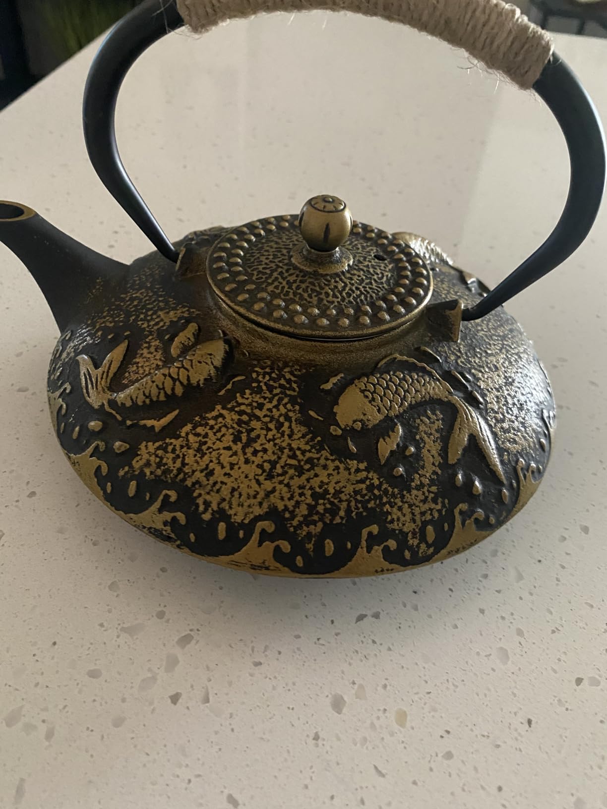 Ufine Blue Floral Cast Iron Teapot Set Japanese Style Tetsubin Tea Kettle with 4 Cups, Stainless Steel Infuser for Stove Top Tea Brewing 28 oz customer photo 2