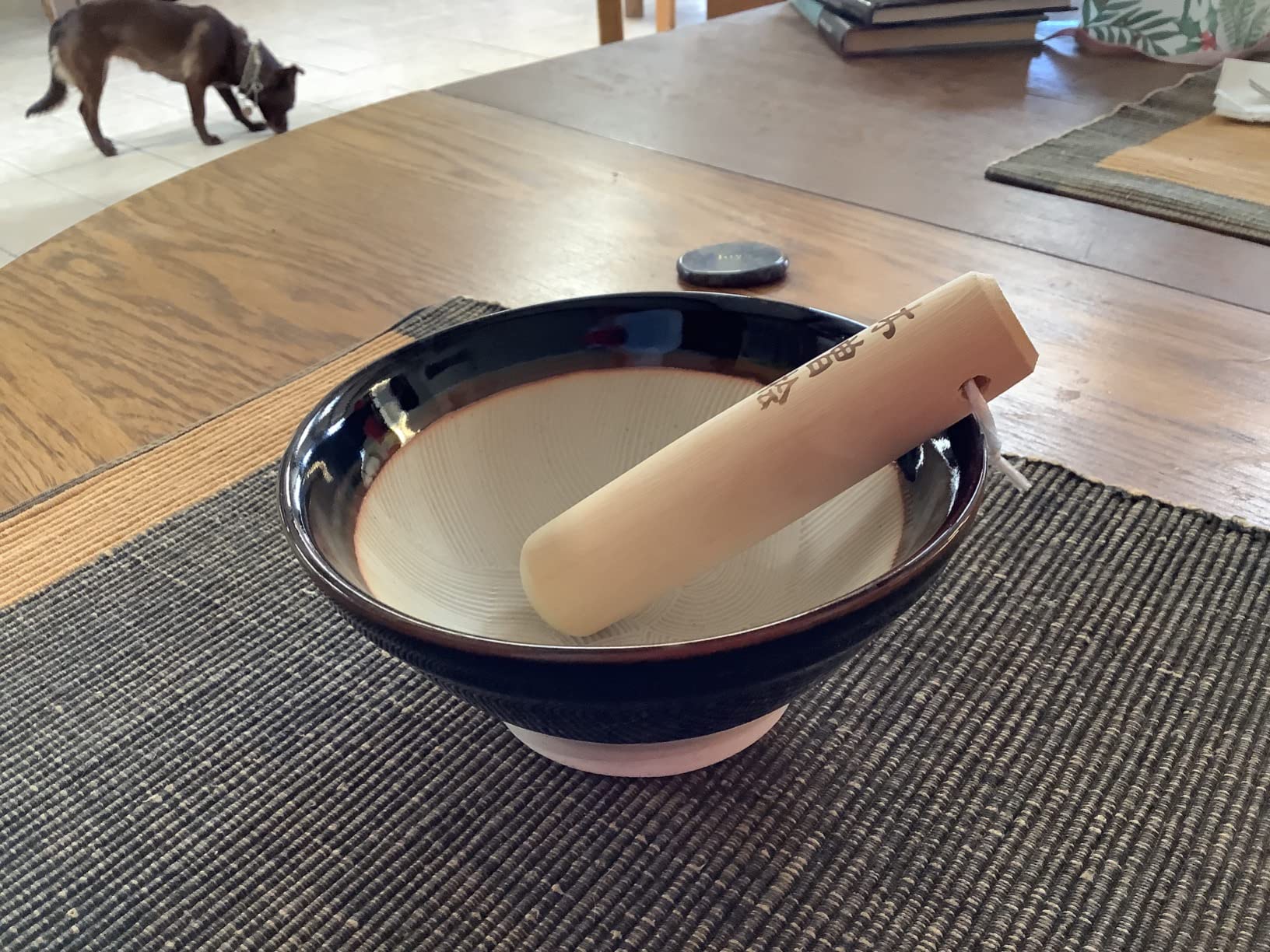 Made in Japan Ripple Ridge Mortar and Pestle Suribachi and Surikogi Set Small 5.91 Inches for Both Right and Left Handed Black Authentic Mino Ware Pottery K81714 customer photo 1
