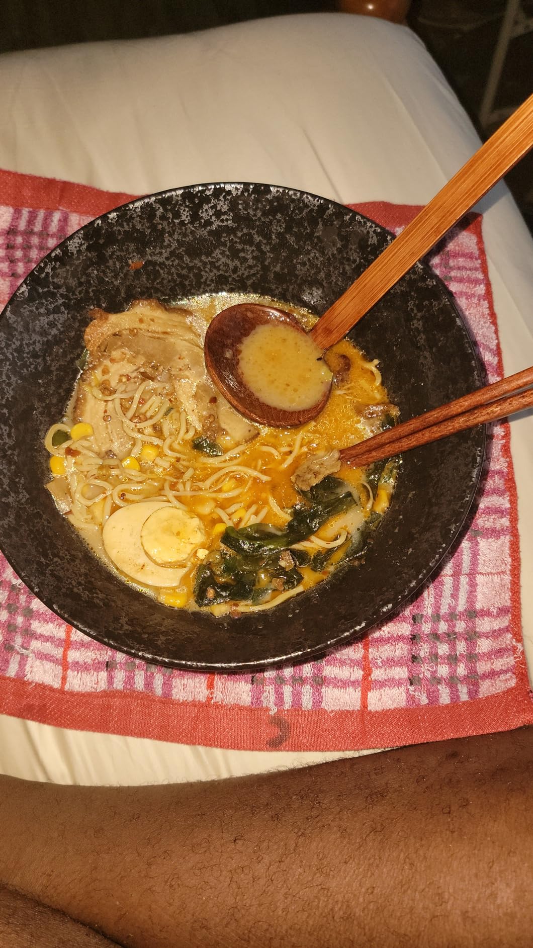 NJCHARMS Ceramic Ramen Bowl Set of 2, 60 oz Japanese Noodle Soup Bowls with Spoons and Chopsticks for Ramen Soup Pho Udon Asian Noodles, Large Noodle Bowls customer photo 2