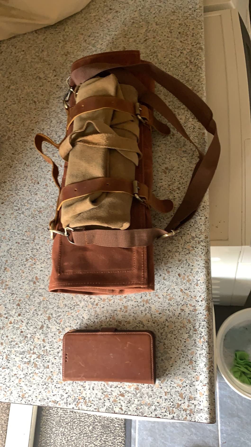 Large Chef's Knife Roll Bag,Heavy Duty Waxed Canvas Knife Carrier,11 Pockets Kitchen Cooking Tools Storage Case, Easily Carried By Shoulder Strap ForProfessional Chefs,Culinary School Students customer photo 1