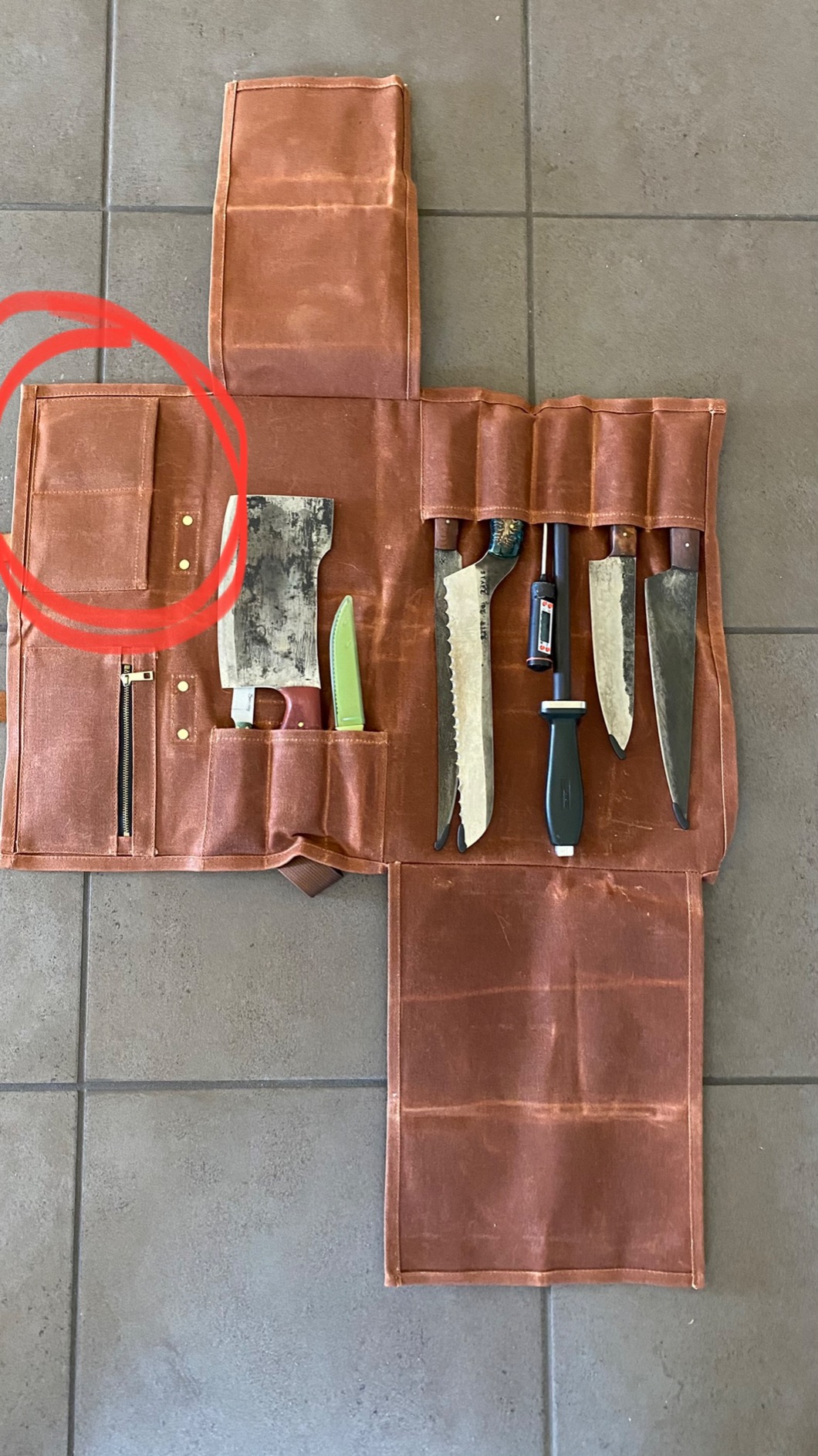 Large Chef's Knife Roll Bag,Heavy Duty Waxed Canvas Knife Carrier,11 Pockets Kitchen Cooking Tools Storage Case, Easily Carried By Shoulder Strap ForProfessional Chefs,Culinary School Students customer photo 2