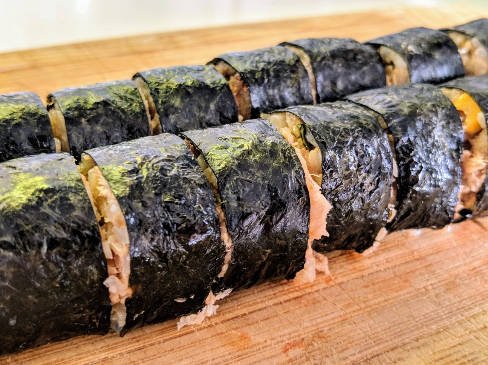 PAUDIN Nakiri Knife 7'', Damascus Chef Knife, Japanese VG-10 Stainless Steel, Kitchen Knife with G10 Full Tang Handle, Razor Sharp 67-Layer Forged Blade customer photo 2