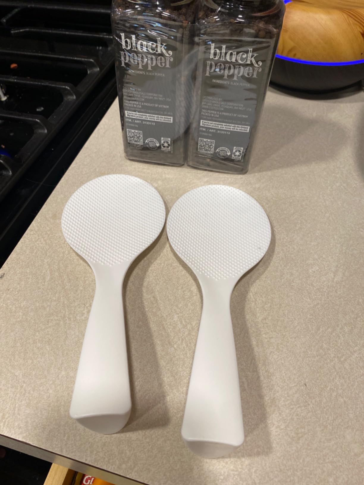 FireKylin 2 Pcs Plastic Rice Paddle,Non Stick Standing Rice Spoon Scooper Spatula,Heat Resistant Rice Cooker Spoon (White) customer photo 1