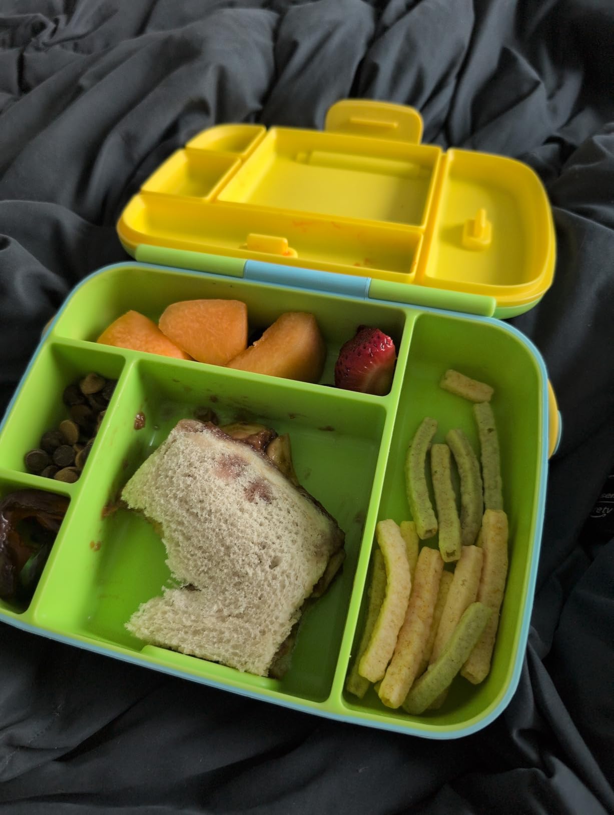 Munchkin Lunch Bento Box for Kids and Toddlers, Includes Stainless Steel Utensils, BPA-Free, 18 Months and Up, Blue/Green/Yellow customer photo 1