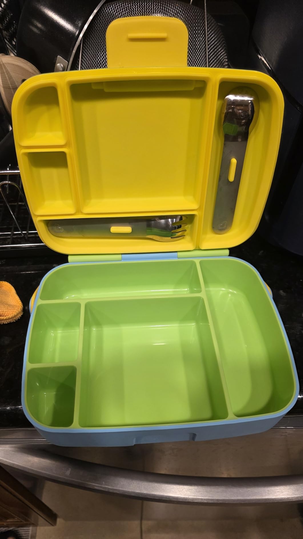 Munchkin Lunch Bento Box for Kids and Toddlers, Includes Stainless Steel Utensils, BPA-Free, 18 Months and Up, Blue/Green/Yellow customer photo 2