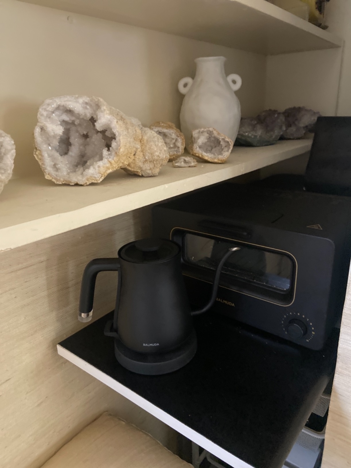 BALMUDA The Kettle | Electric Gooseneck Kettle | Lightweight | Stainless Steel | 0.6L (20fl oz) Capacity | Neon Light Indicator | Perfect for Tea and Coffee | US Version | Black customer photo 2