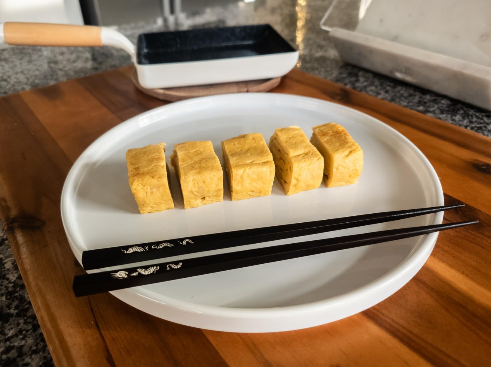 ROCKURWOK Nonstick Tamagoyaki pan, Japanese Omelette pan, Non-stick Egg Roll Pans, Retangle Tamago Pan, Small Frying pan with Silicone Spatula Brush, 7