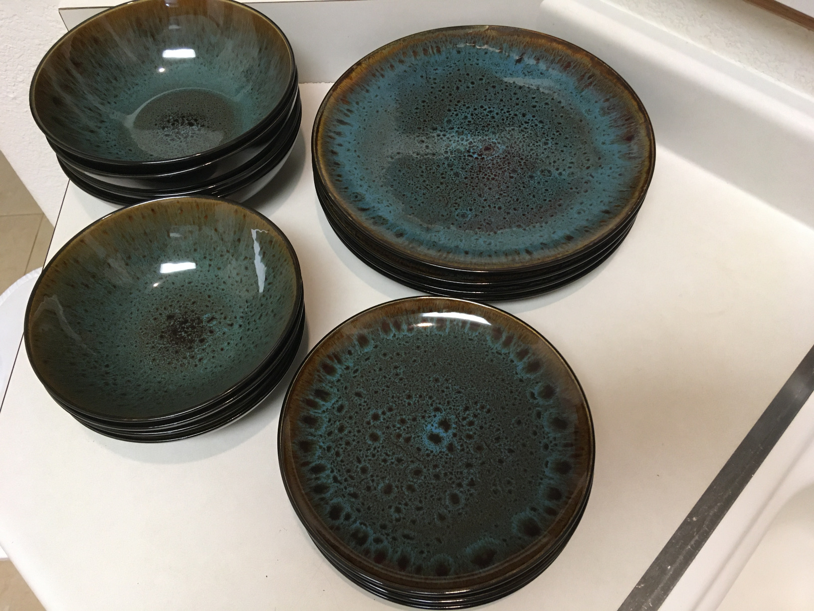 Gibson Elite Kyoto Double Bowl Dinnerware Set, Service for 4 (16pcs), Teal customer photo 2