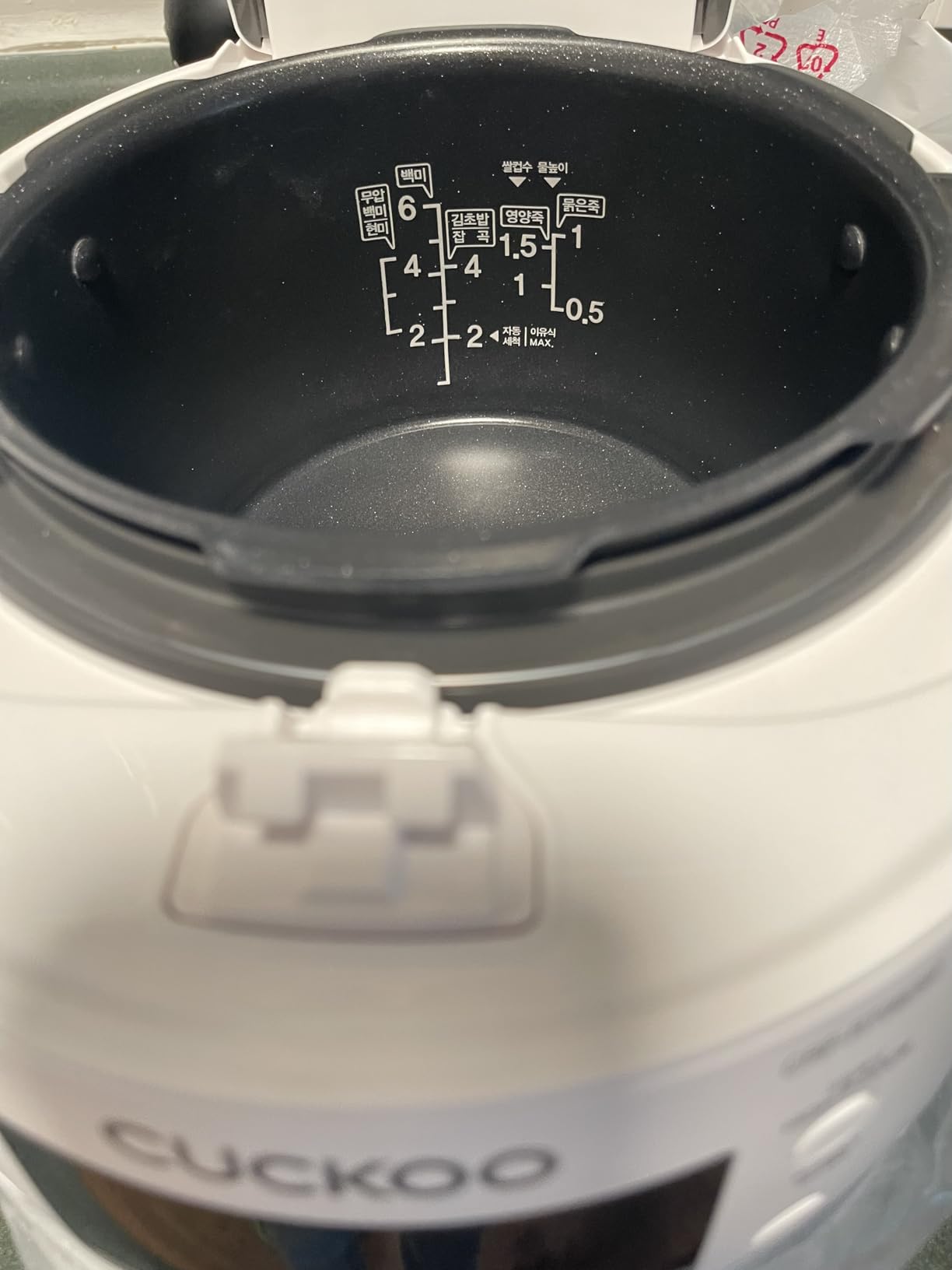 CUCKOO CRP-RT0609FW 6 cup Twin Pressure Plate Rice Cooker & Warmer with High Heat, GABA, Mixed, Scorched, Turbo, Porridge, Baby Food, Steam (Hi/Non Press.) and more, Made in Korea (White) customer photo 1