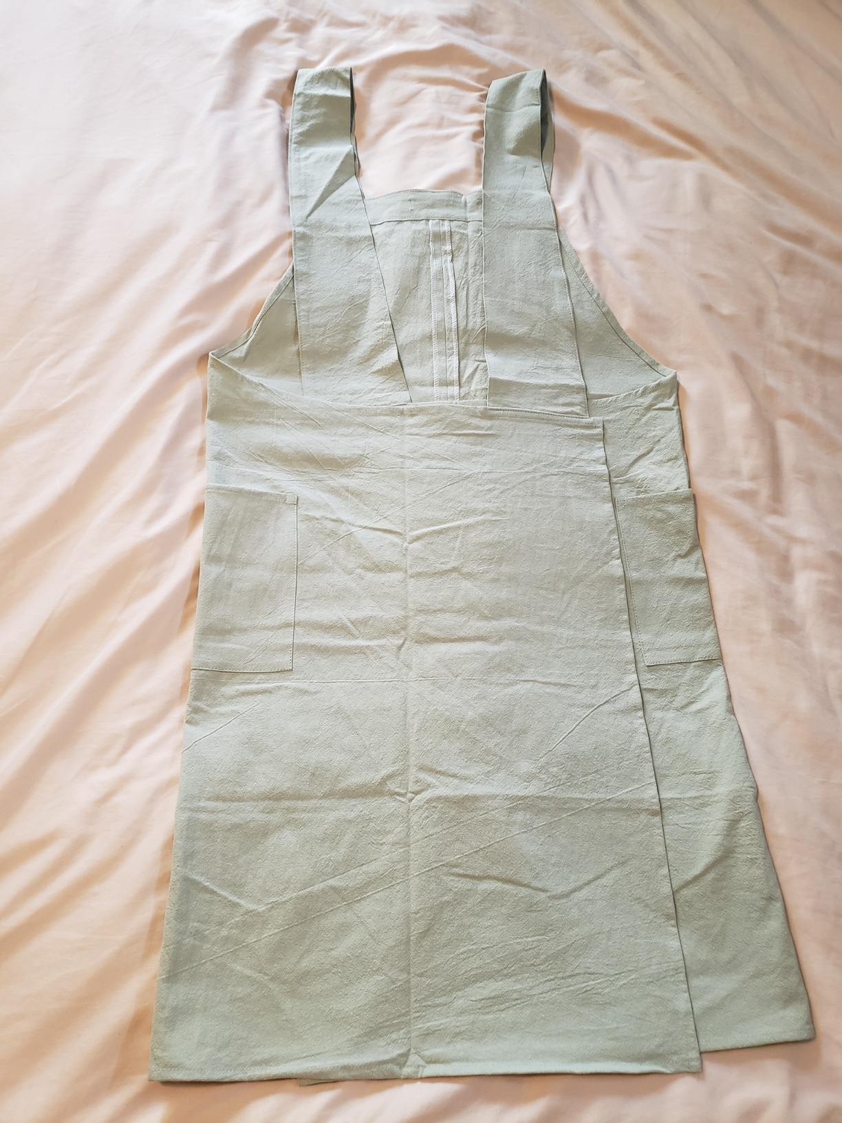 HANEE Cotton Aprons for Women and Men | Cross-Back Apron with Pockets customer photo 2