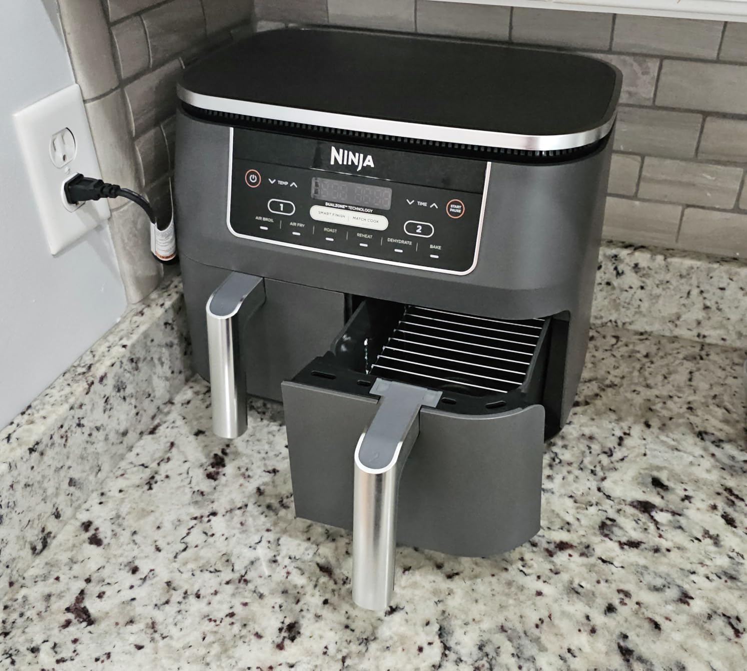 Ninja DZ201 Foodi 8 Quart 6-in-1 DualZone 2-Basket Air Fryer with 2 Independent Frying Baskets, Match Cook & Smart Finish to Roast, Broil, Dehydrate & More for Quick, Easy Meals, Grey customer photo 1