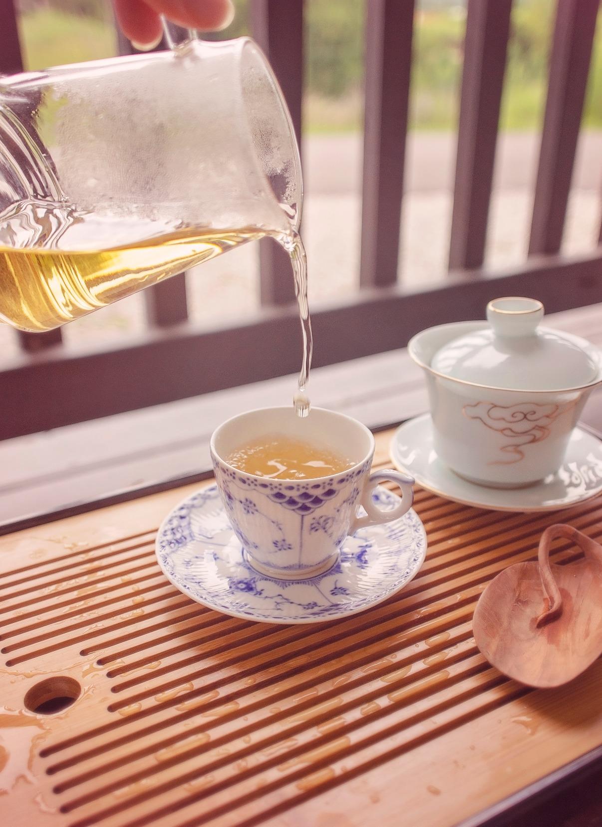 14 Inch Bamboo Chinese Gongfu Tea Tray Table Box with Water Storage for Kungfu Tea Set (Style 5 White) customer photo 2