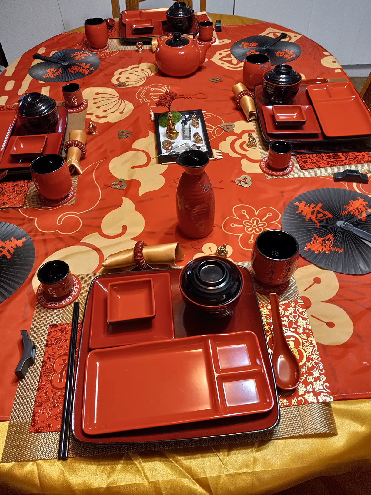 JapanBargain, Set of 2 Japanese Miso Soup Bowls with Lid and Spoon, 11 oz Black and Red, Rice Snack Dessert Bowl Set customer photo 1