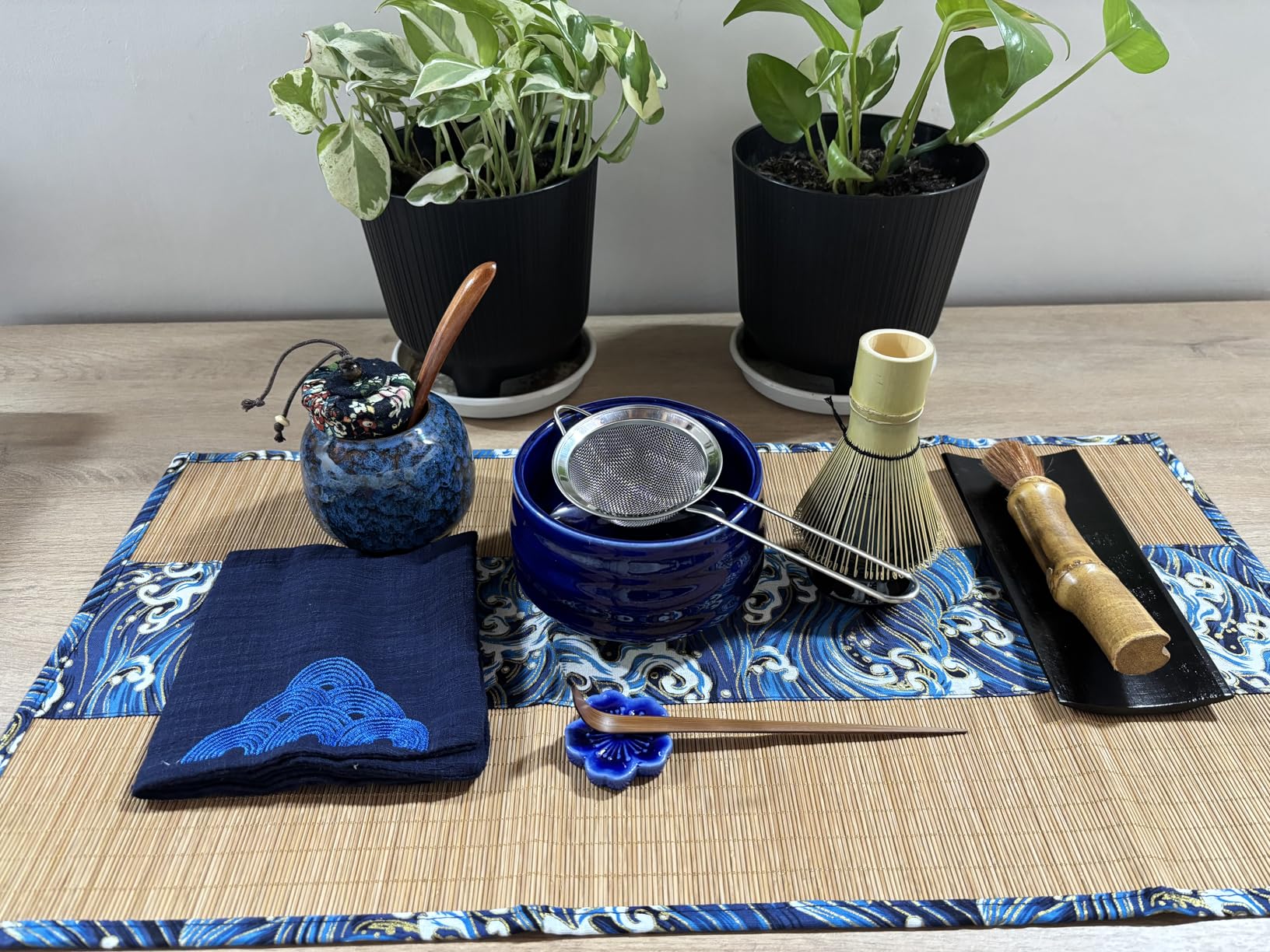 Artcome 12Pcs Japanese Matcha Tea Set - Bowl, Bamboo Whisk, Holder, Brush and Screen - Handmade Ceremony Kit for Traditional Tea Ceremony customer photo 1