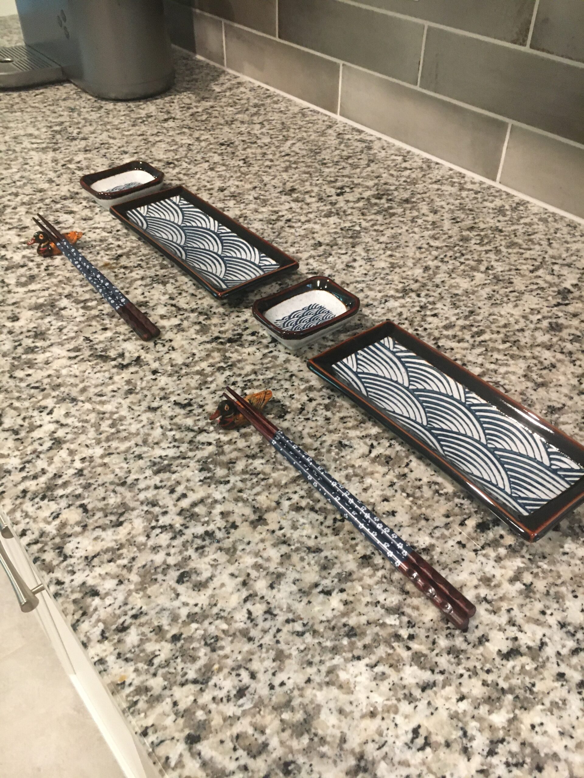 Artcome 8 Piece Japanese Style Ceramic Sushi Plate Dinnerware Set - 2 Sushi Plates, 2 Sauce Dishes, 2 Pairs of Chopsticks, 2 Chopsticks Holders, Blue Wave customer photo 2