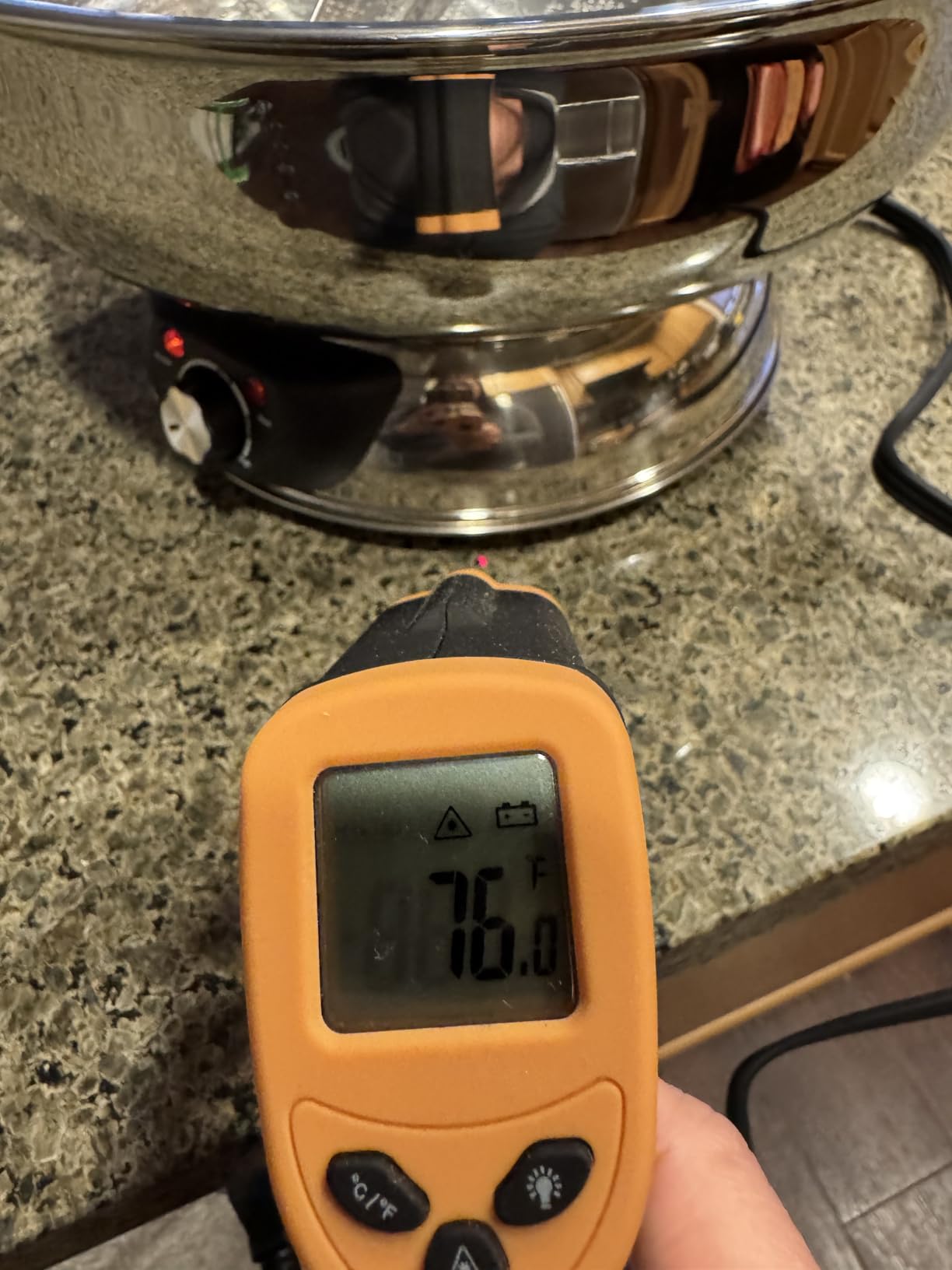 Aroma Housewares ASP-610 Dual-Sided Shabu Hot Pot, 5Qt, Stainless Steel customer photo 1