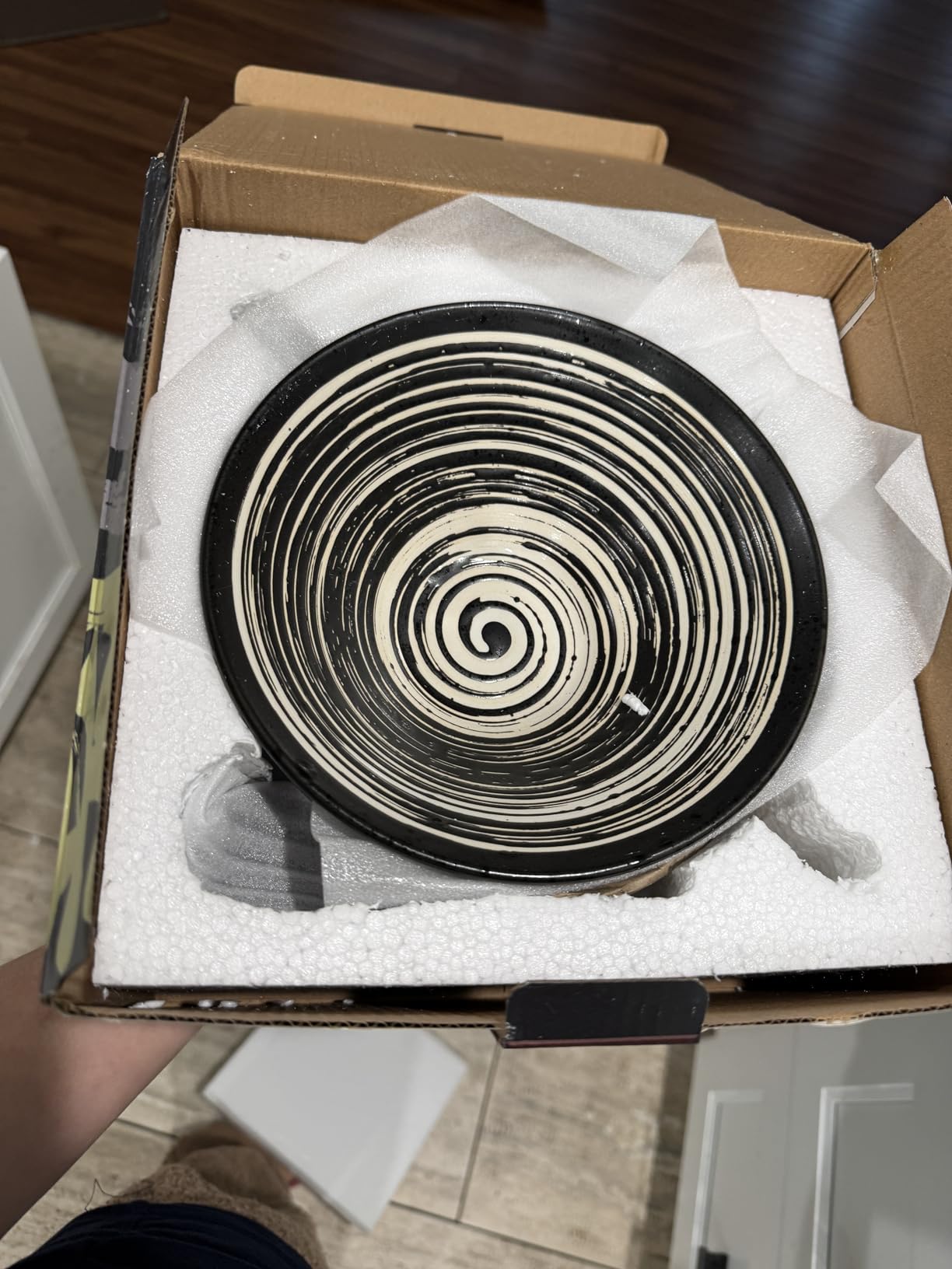 Japanese Ramen Bowl Set made of ceramic (8 pcs) with chopsticks, ceramic spoons, large 8 inches diameter, 32 oz (1 quart) | Pho Bowls Noodle Soup Bowl Asian Rice Bowl Chinese Bowl Thai customer photo 1