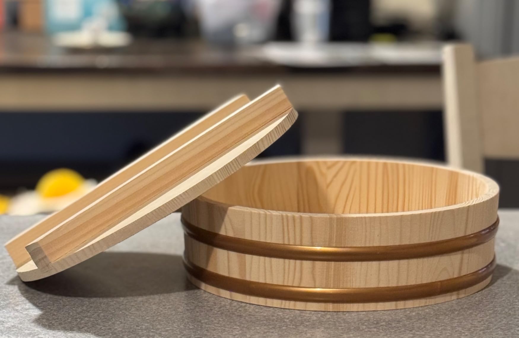 Kichgather Wooden Sushi Rice Bowl with Lid Hangiri Sushi Oke Sushi Rice Mixing Tub (10.6 with lid) customer photo 2