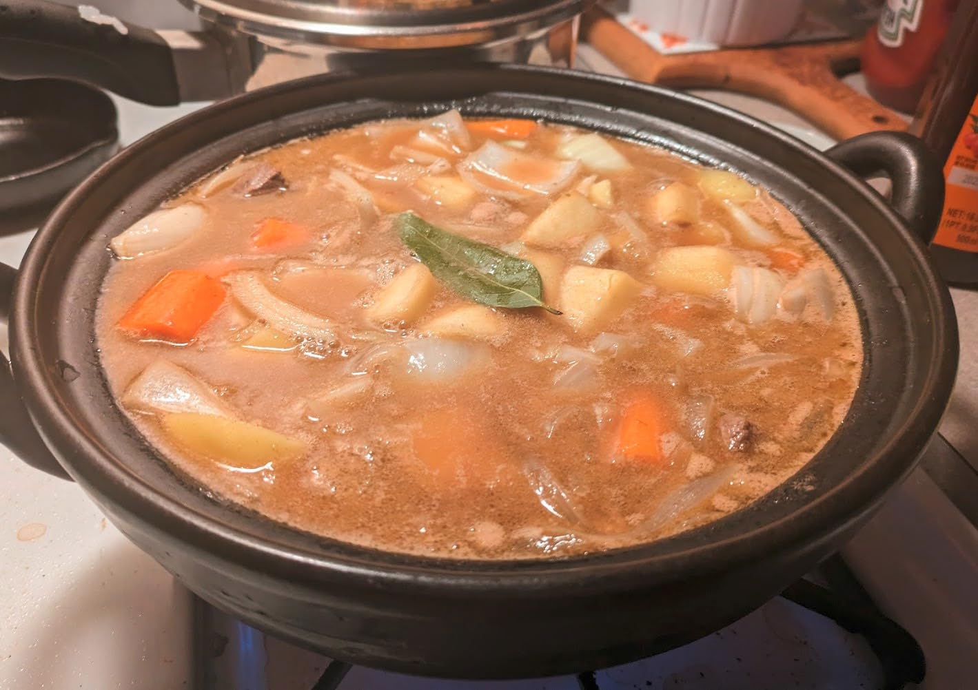 Japanese Donabe Pot for 3 People, 2100ml, Banko-Yaki Made in Mie, Japan customer photo 3