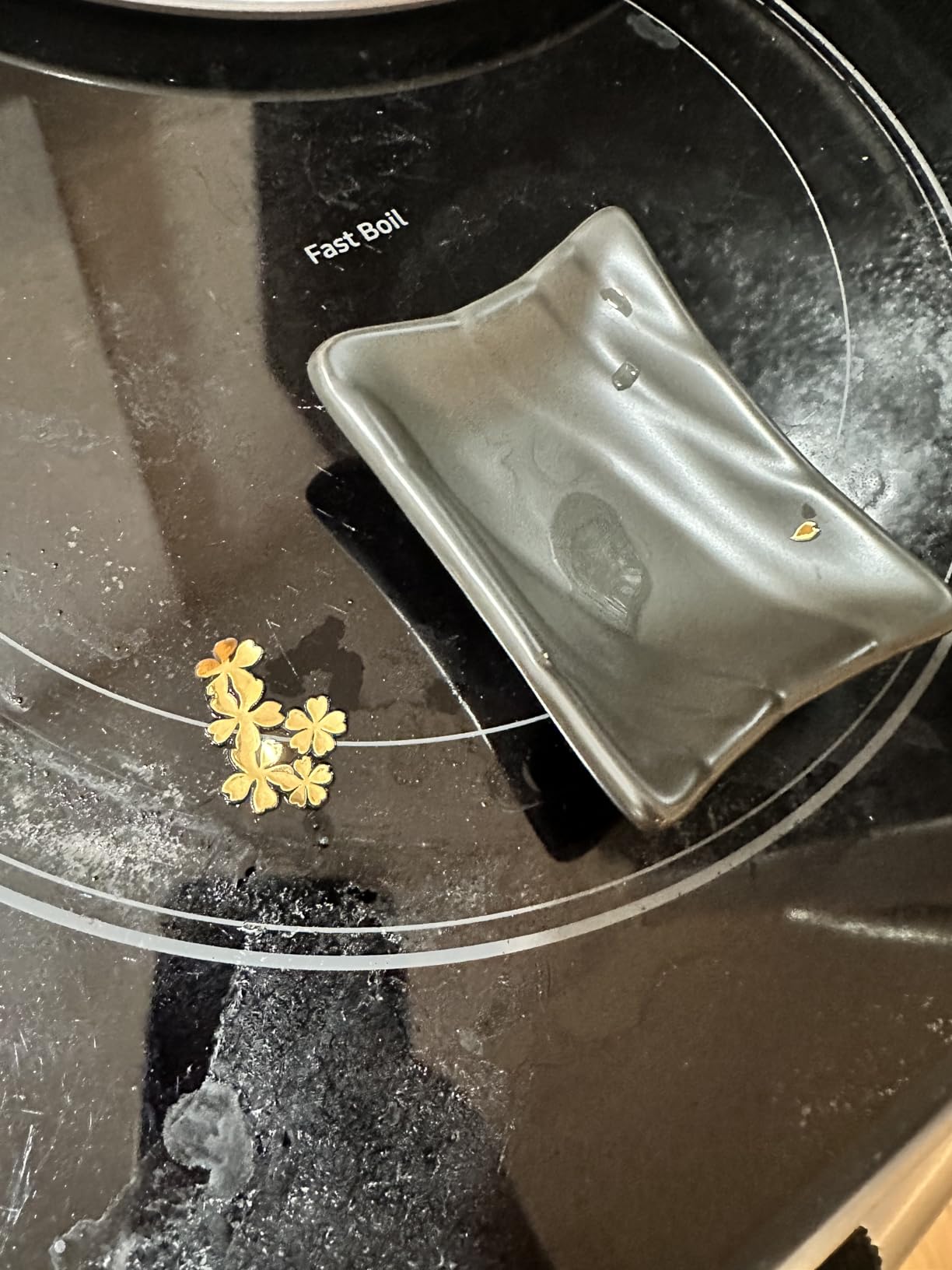 Artcome 8 Piece Japanese Style Ceramic Sushi Plate Dinnerware Set with 2 Sushi Plates, 2 Sauce Dishes, 2 Pairs of Chopsticks, 2 Chopsticks Holders customer photo 1