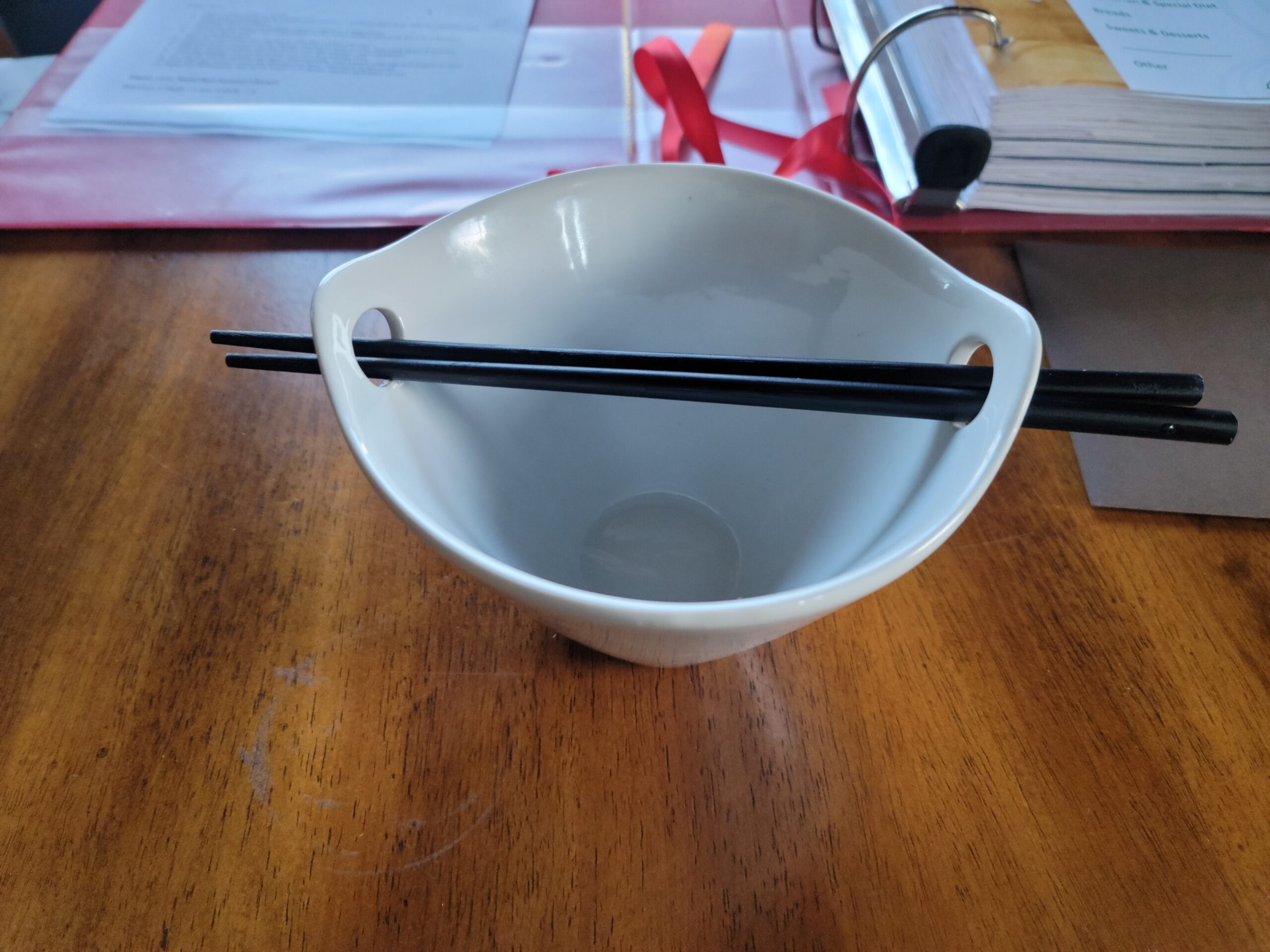 UNICASA Japanese Ramen Bowl Set with Chopsticks, Spoons and Rests, 20oz Deep Porcelain Noodle Bowl Set of 2 for Udon, Pho, Salad, Soup (Reactive Green) customer photo 2