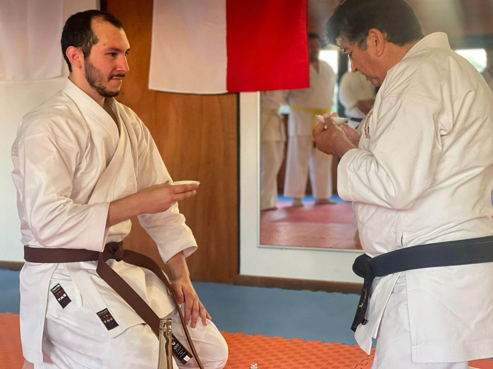 丸モ高木陶器 Japanese Sakura Cherry Blossom Color Changing Sake Cups (Pair), Magical Blooming Sake Cups customer photo 1