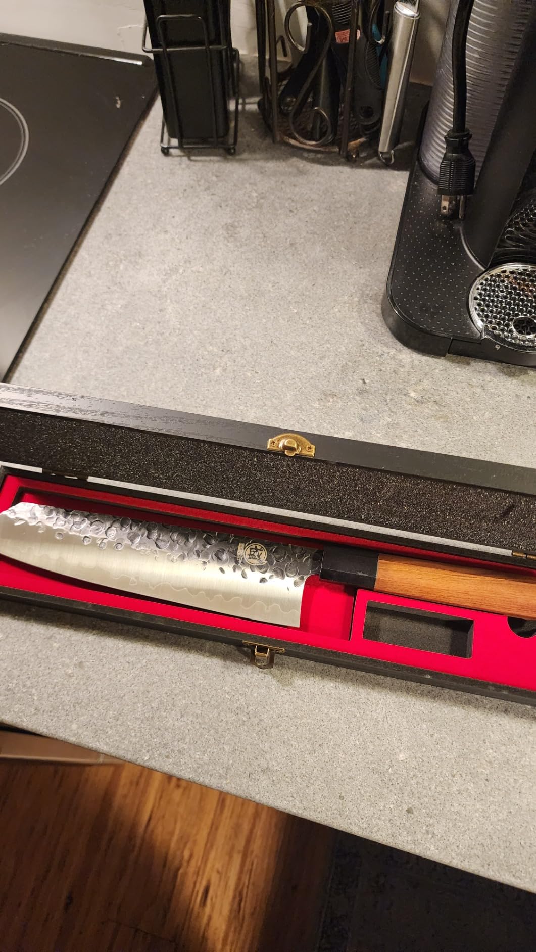 MITSUMOTO SAKARI Kiritsuke Chef Knife 9 inch - Hand Forged Japanese Kitchen Knives, 3-Layer 9CR18MOV High Carbon Steel, Rosewood Handle & Sandalwood Box customer photo 1